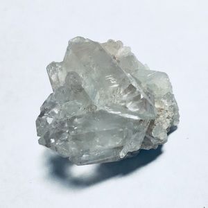 Gorgeous clear quartz cluster